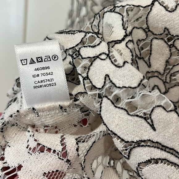 Loft Lace Top Medium - Picture 4 of 5